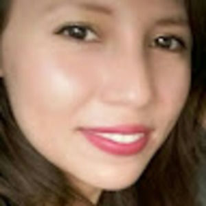 Meet your Posher, Elia